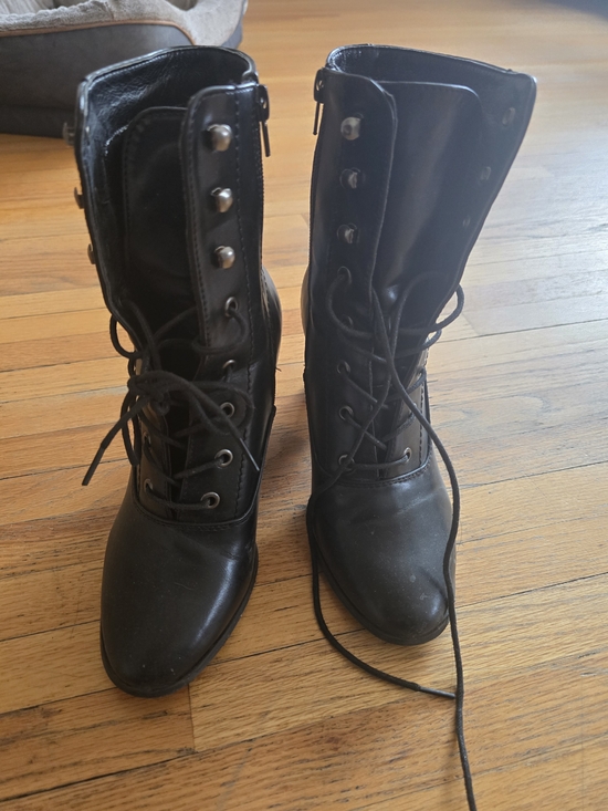 le chateau Shoes - le chateau Black Lace-Up Combat Boots